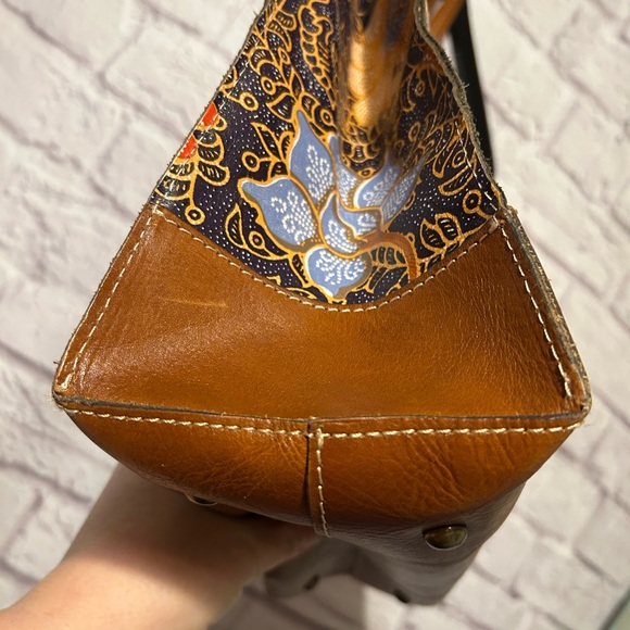 Patricia Nash Exotic Island Gold Leather Floral Tote Bag - Picture 7 of 13